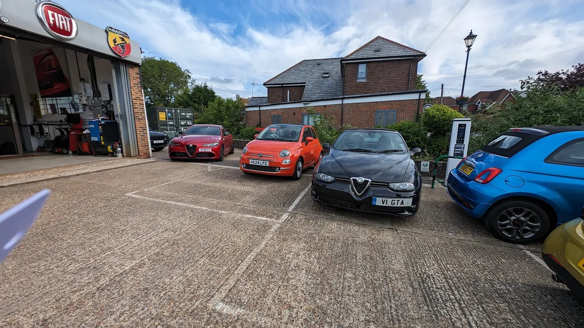 Alfa Romeo Monza Sport photo 9