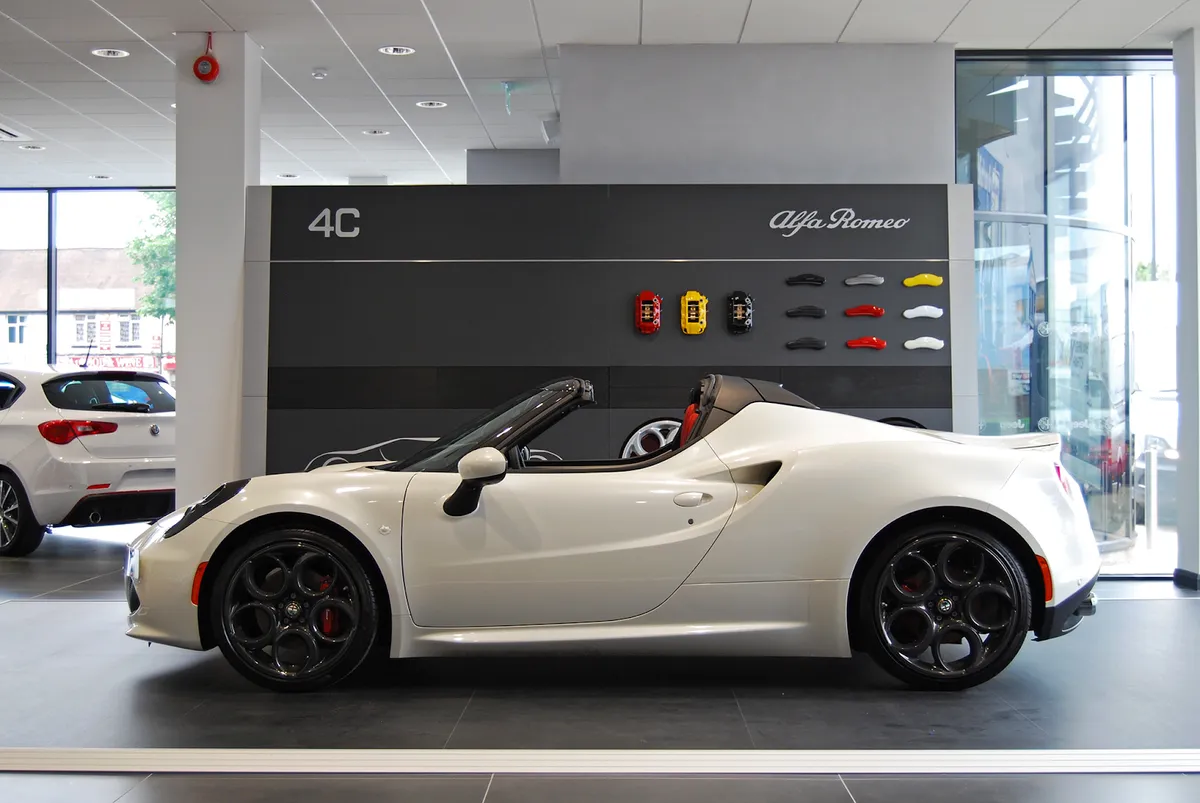 Alfa Romeo Thames Slough photo 6