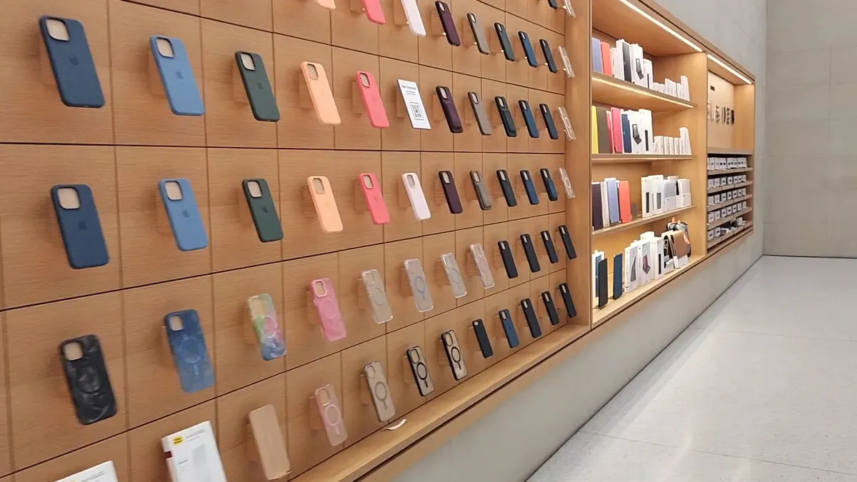 Apple Glasgow photo 2