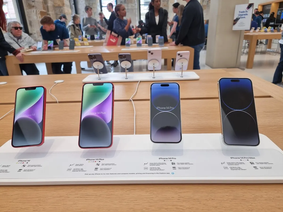 Apple Glasgow photo 10