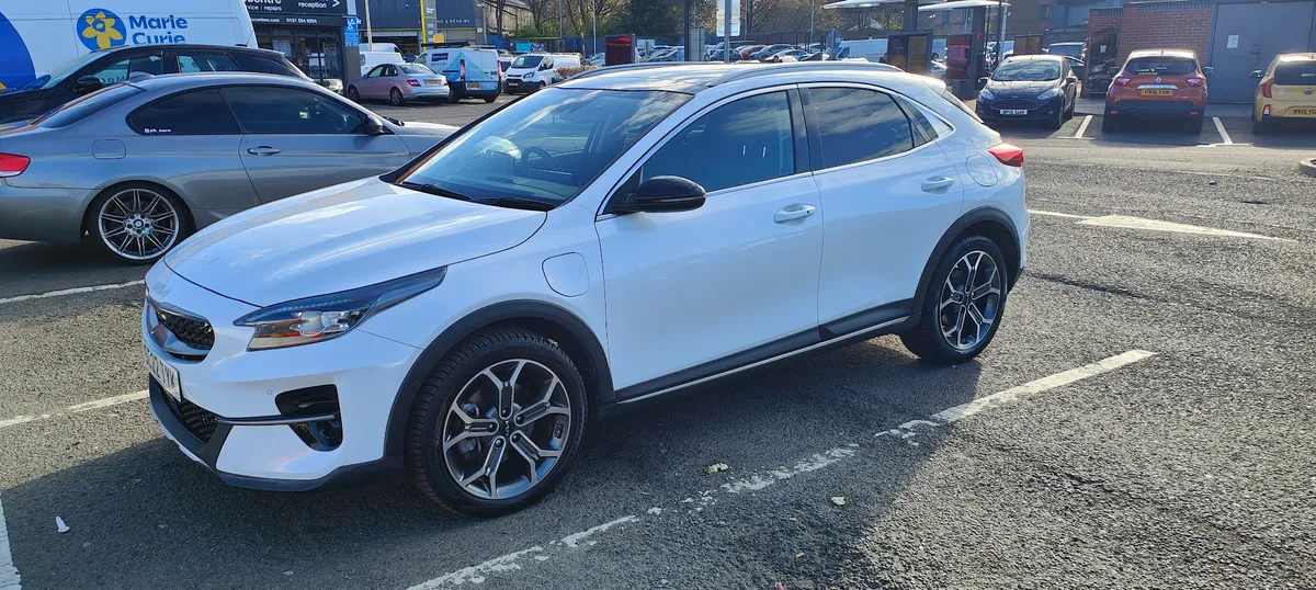 Arnold Clark Edinburgh Seafield Kia / BYD photo 6