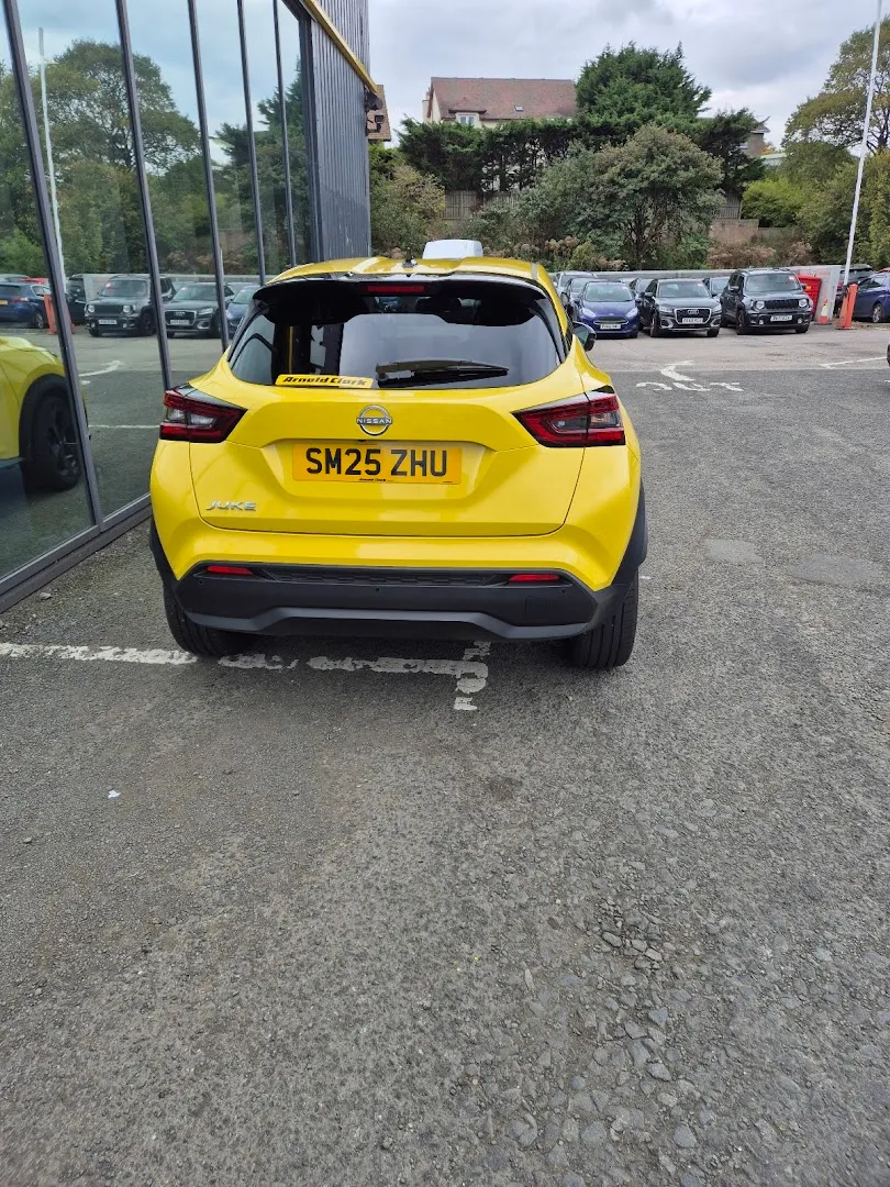 Arnold Clark Edinburgh Seafield Motorstore / Vanstore photo 6