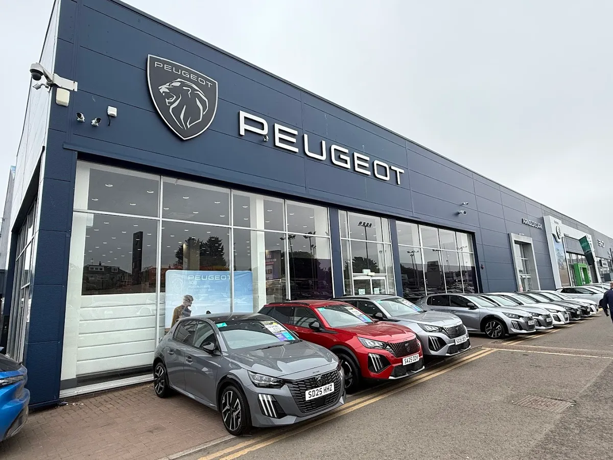 Arnold Clark Edinburgh Seafield Peugeot / SEAT / Škoda / CUPRA photo 4