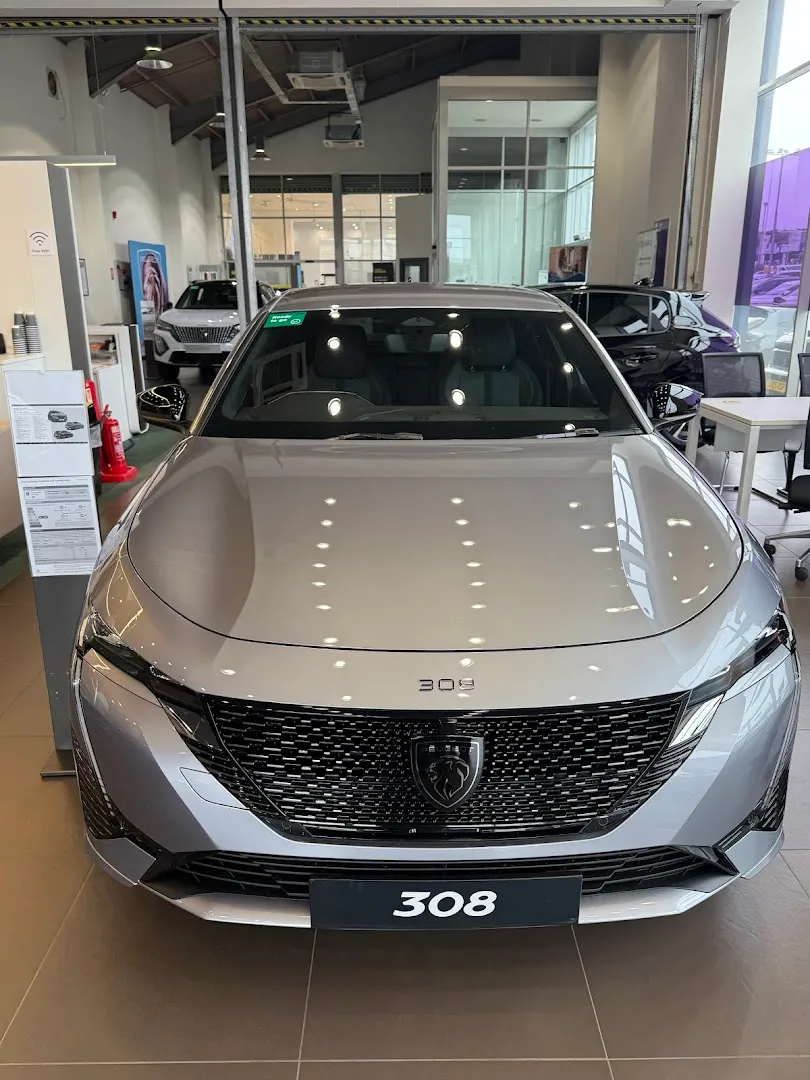 Arnold Clark Edinburgh Seafield Peugeot / SEAT / Škoda / CUPRA photo 6