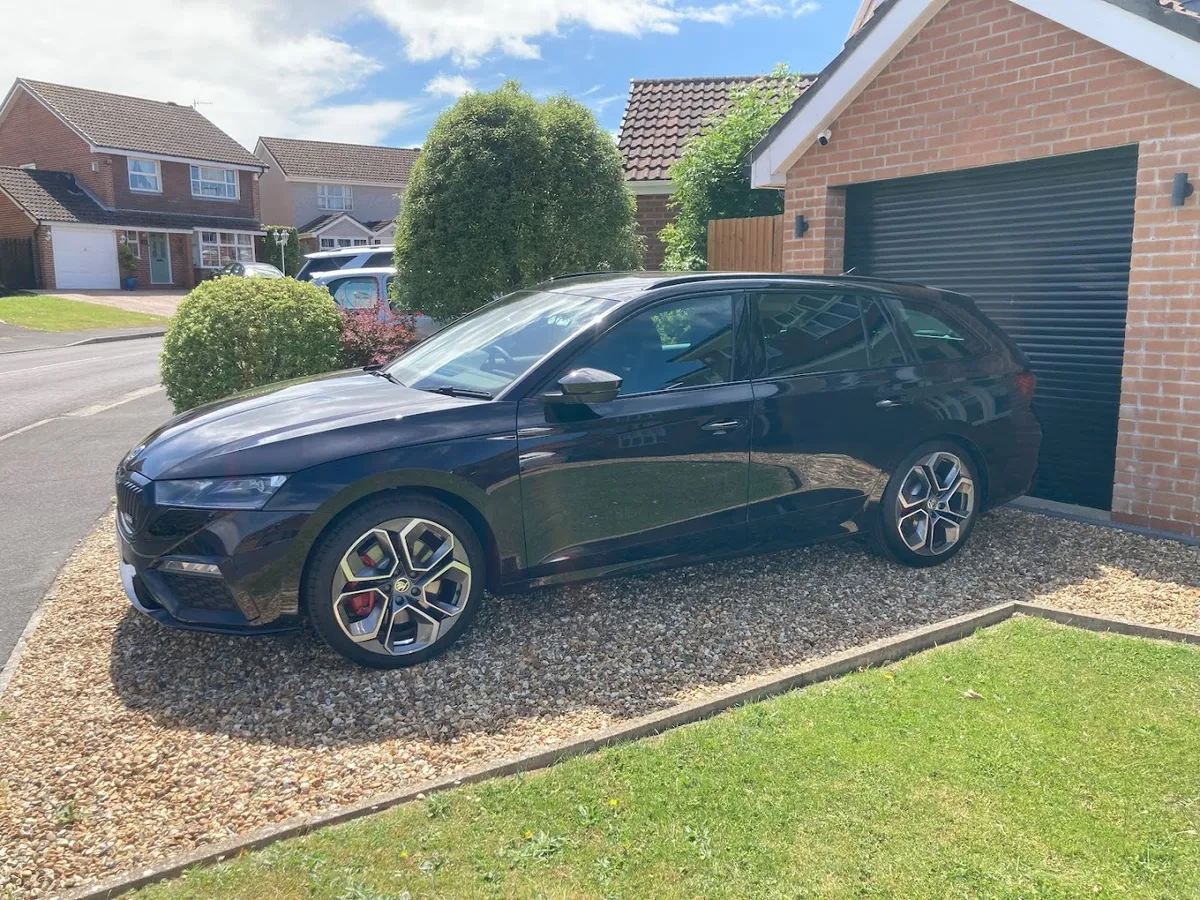 Arnold Clark Edinburgh Seafield Peugeot / SEAT / Škoda / CUPRA photo 8