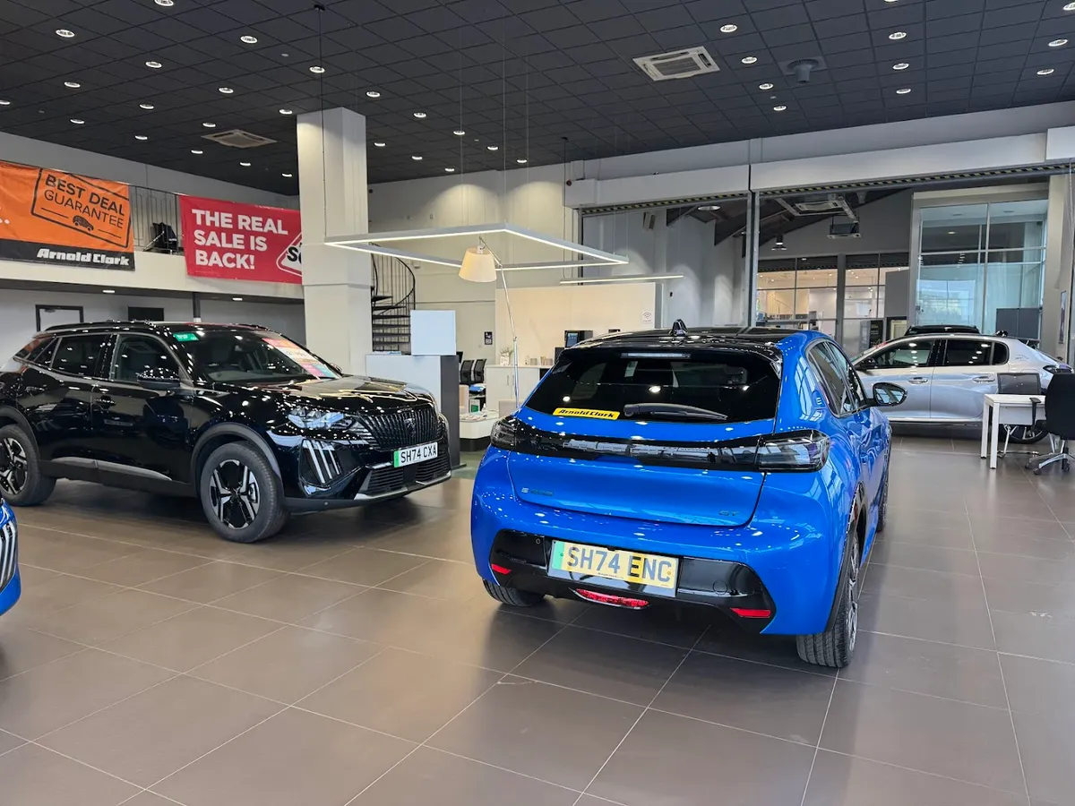Arnold Clark Edinburgh Seafield Peugeot / SEAT / Škoda / CUPRA photo 9