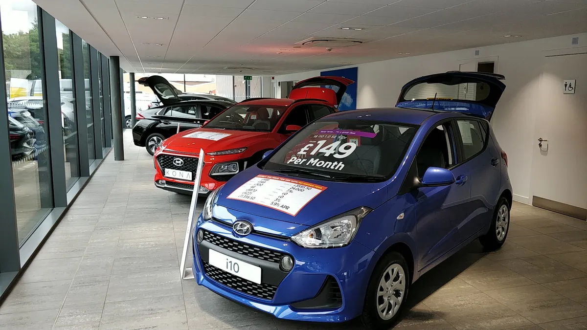 Arnold Clark Glasgow Alexandra Parade Hyundai photo 7