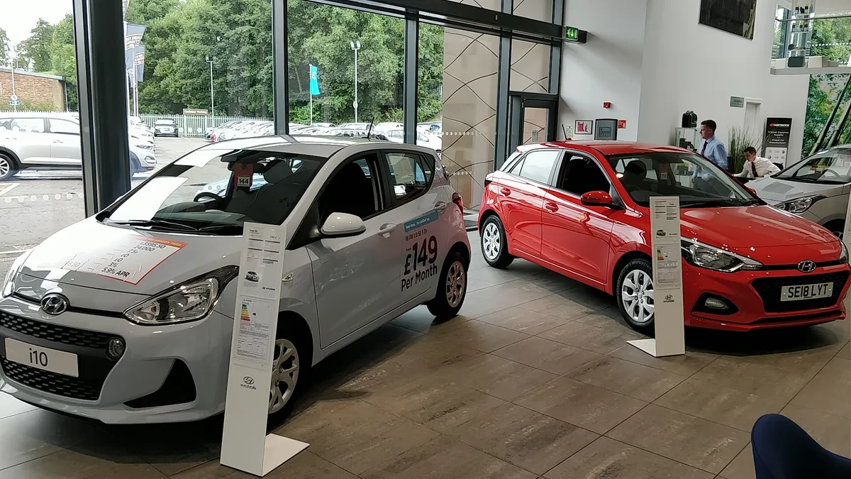 Arnold Clark Glasgow Alexandra Parade Hyundai photo 9