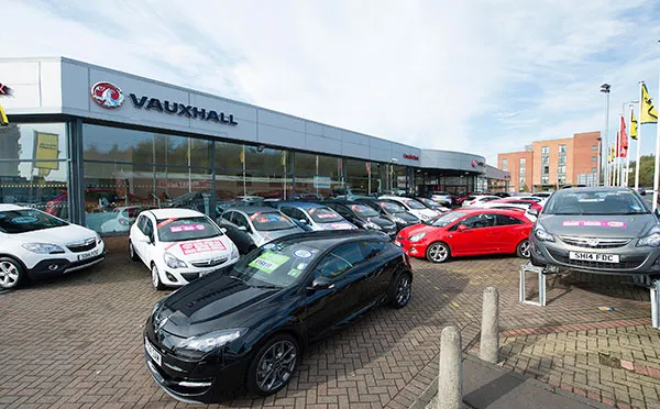 Arnold Clark Glasgow Garscube Road Vauxhall / Leapmotor — Car dealer in Glasgow
