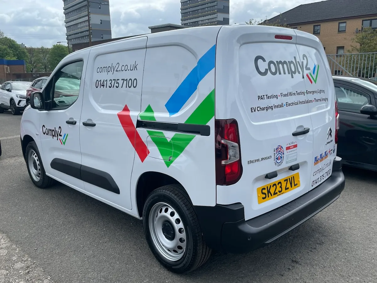 Arnold Clark Glasgow Garscube Road Vauxhall / Leapmotor photo 6