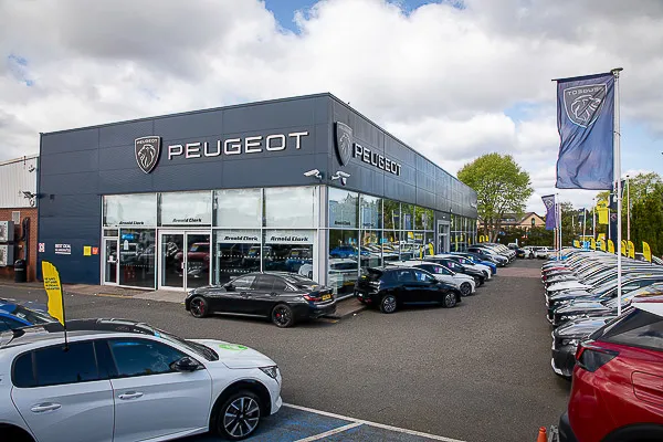 Arnold Clark Glasgow Hamilton Road Peugeot — Car dealer in Glasgow