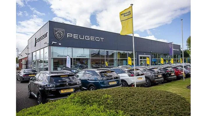 Arnold Clark Glasgow Hamilton Road Peugeot photo 2