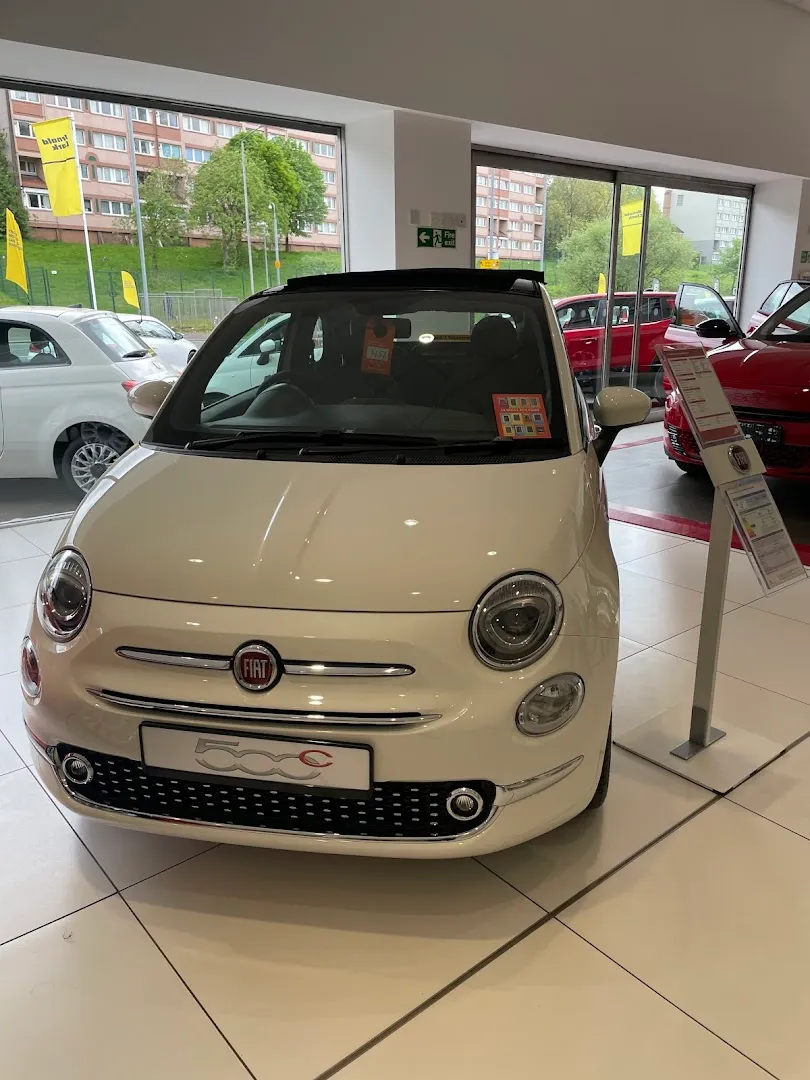 Arnold Clark Glasgow Kia / OMODA / JAECOO photo 6