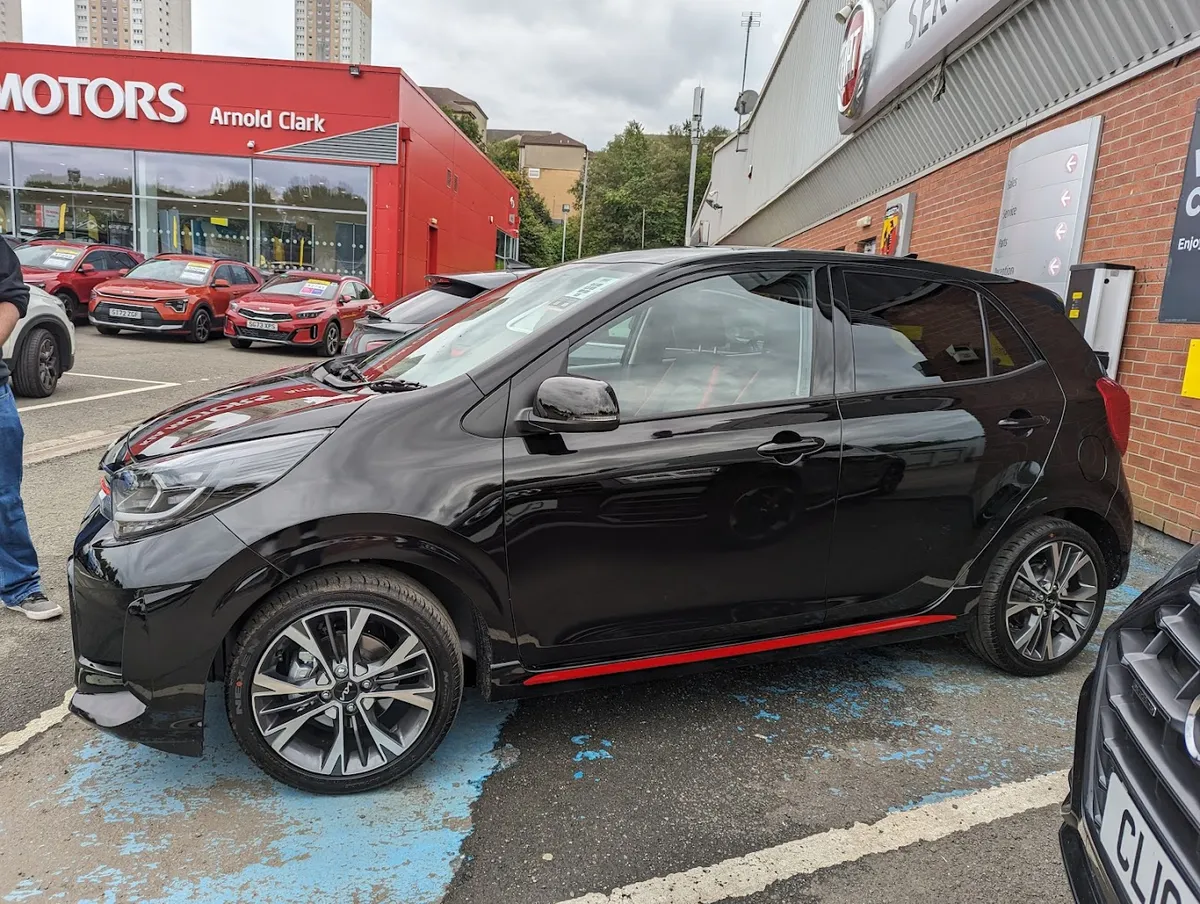 Arnold Clark Glasgow Kia / OMODA / JAECOO photo 8
