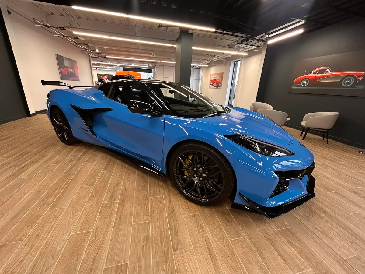 Arnold Clark Glasgow London Road Motorstore / Vanstore photo 5