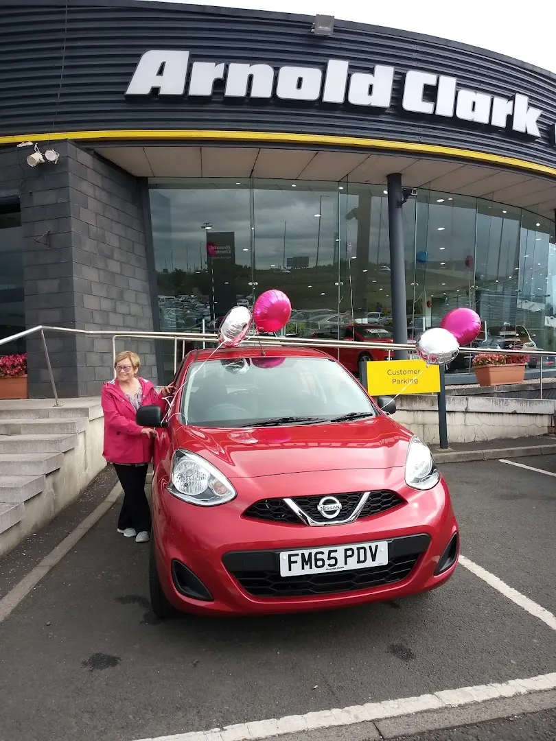 Arnold Clark Glasgow London Road Motorstore / Vanstore photo 10