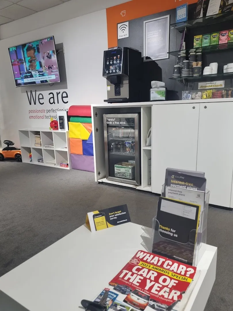 Arnold Clark Glasgow Royston Road SEAT / CUPRA photo 10