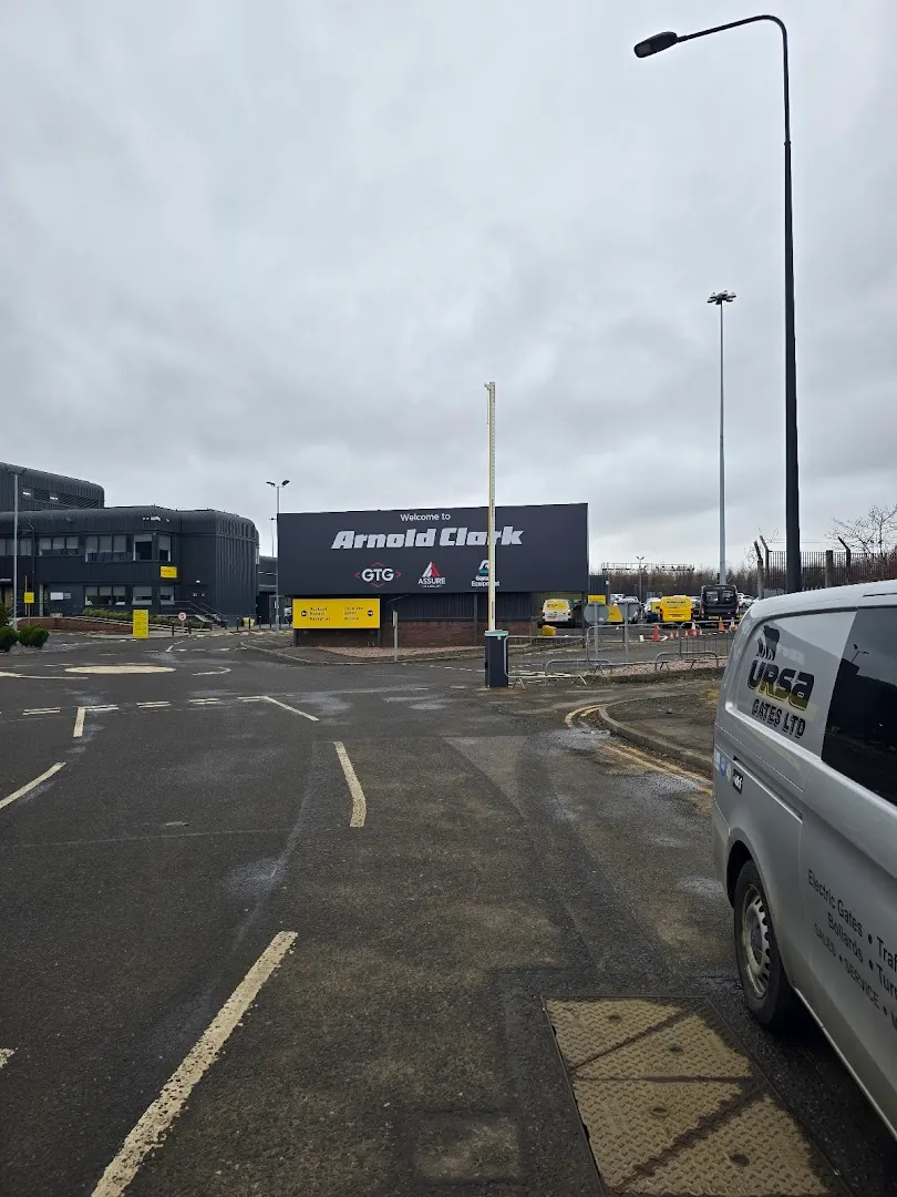 Arnold Clark Glasgow Vanstore photo 5