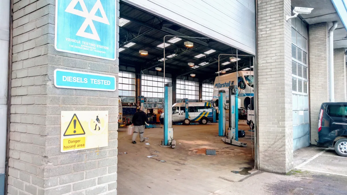 Arnold Clark Glasgow Vanstore photo 10