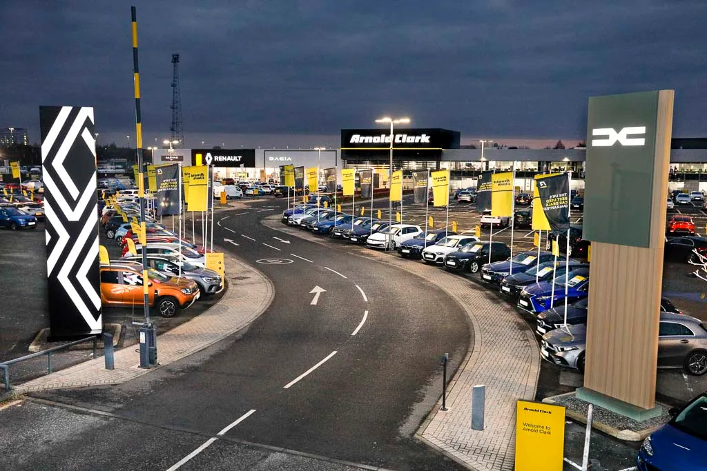 Arnold Clark Hillington Renault photo 2