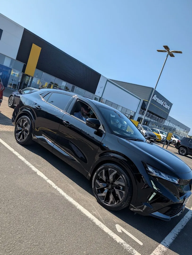 Arnold Clark Hillington Renault photo 8