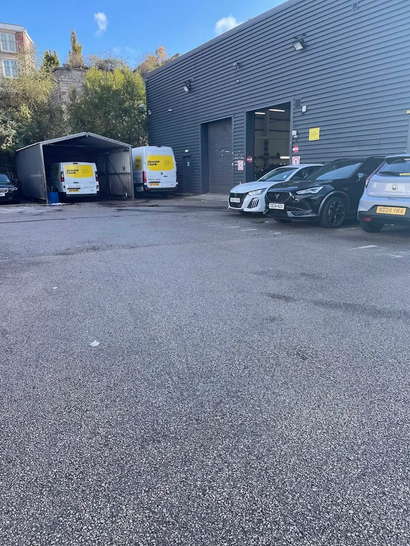 Arnold Clark Liverpool Click & Collect photo 6