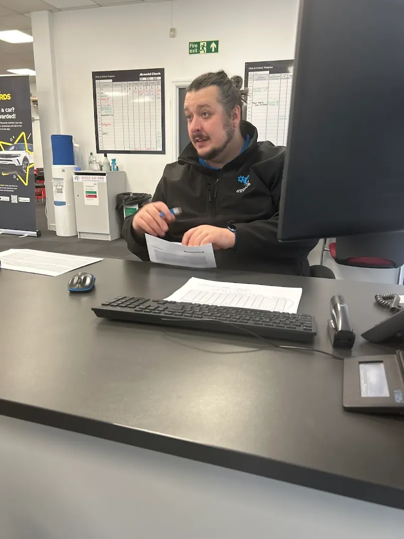 Arnold Clark Liverpool Click & Collect photo 10