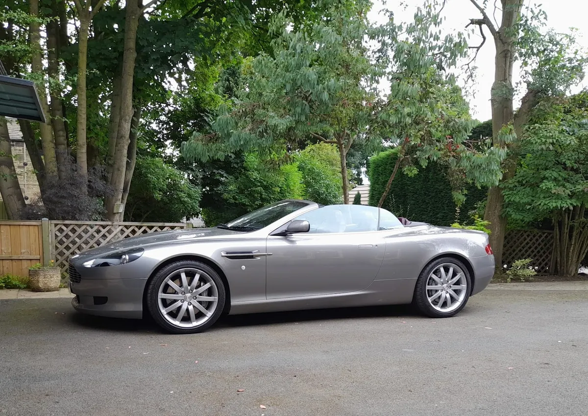 Aston Martin Leeds photo 4