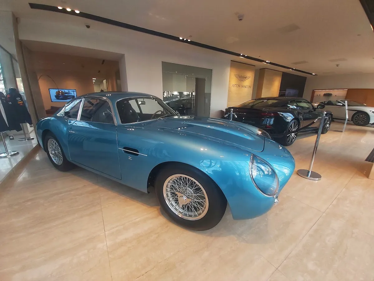 Aston Martin London Mayfair photo 9