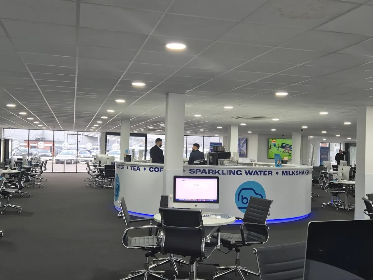 Big Motoring World - Wimbledon photo 2