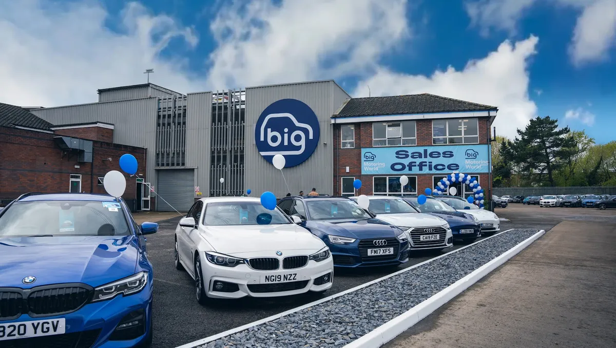 Big Motoring World - Wimbledon photo 5