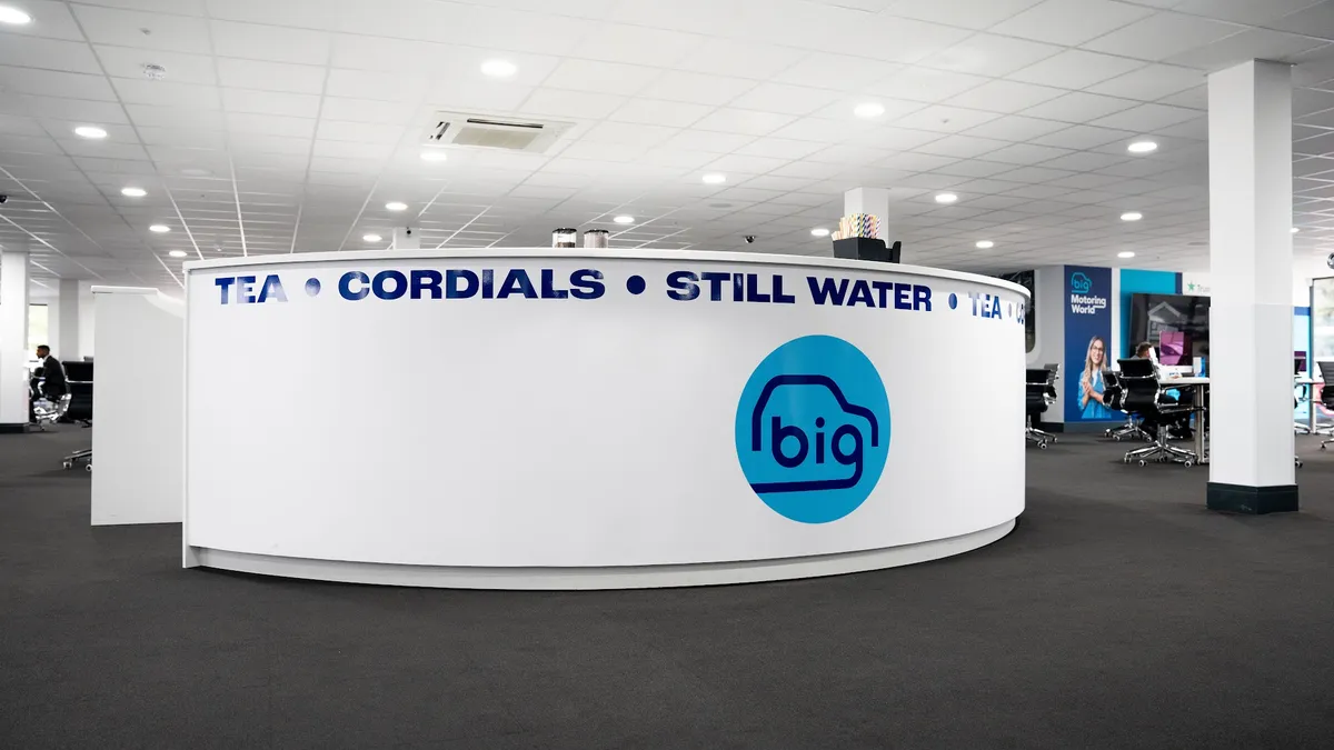 Big Motoring World - Wimbledon photo 6