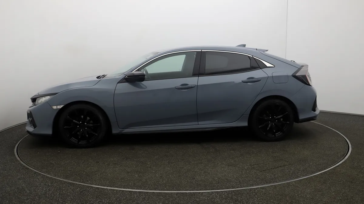 Big Motoring World - Wimbledon photo 10