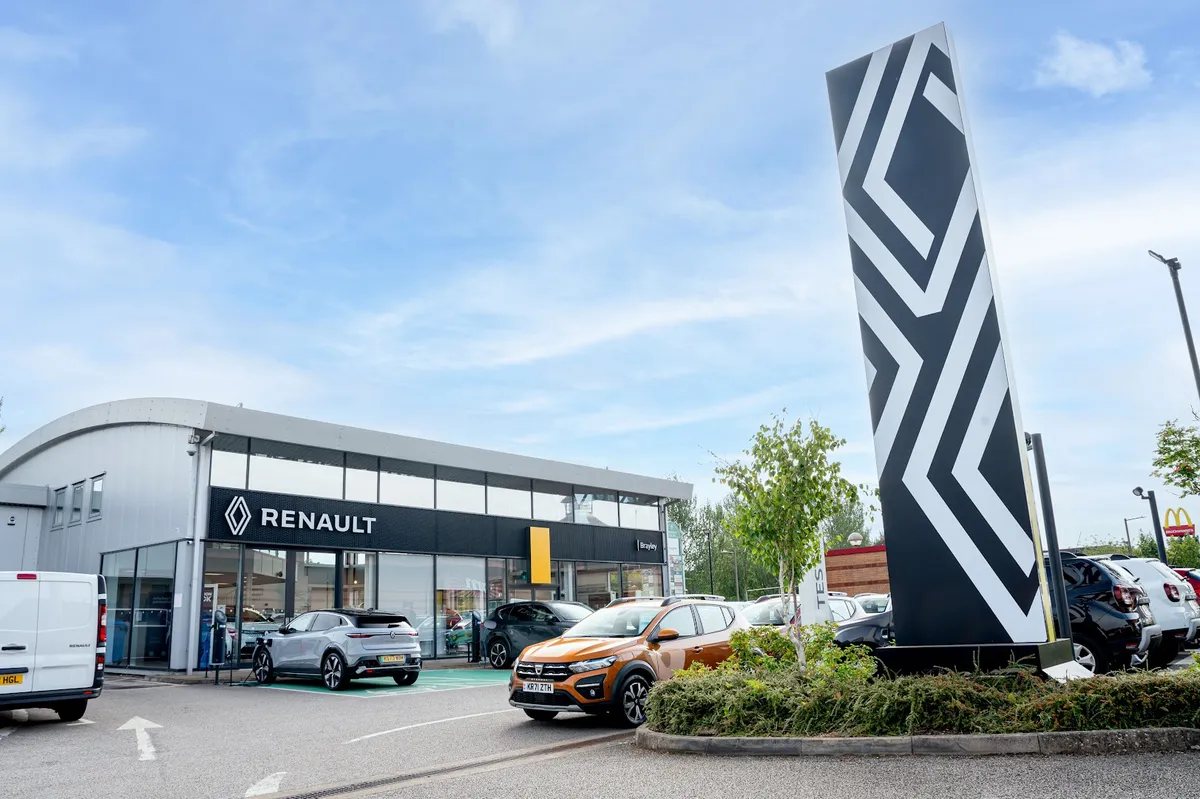 Brayley Renault Milton Keynes — Car dealer in Milton Keynes