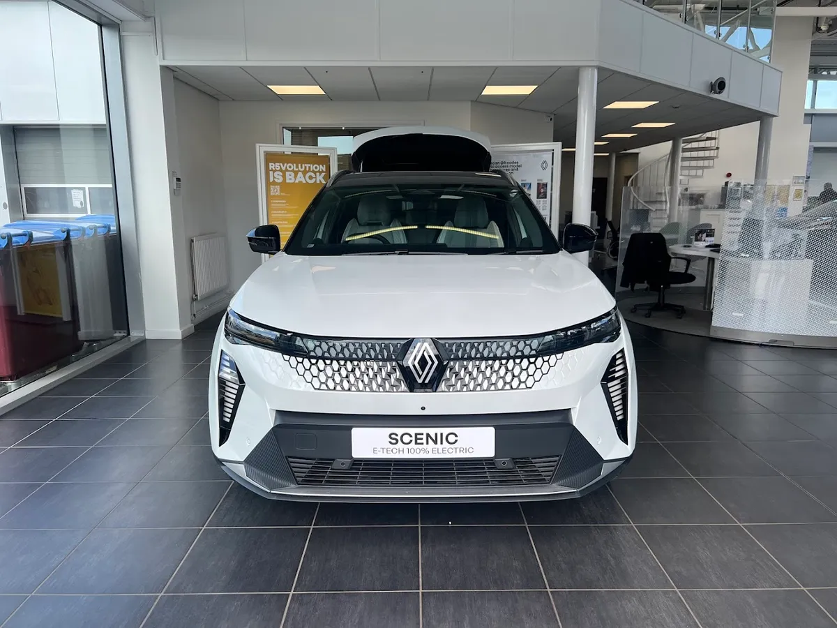 Brayley Renault Milton Keynes photo 2