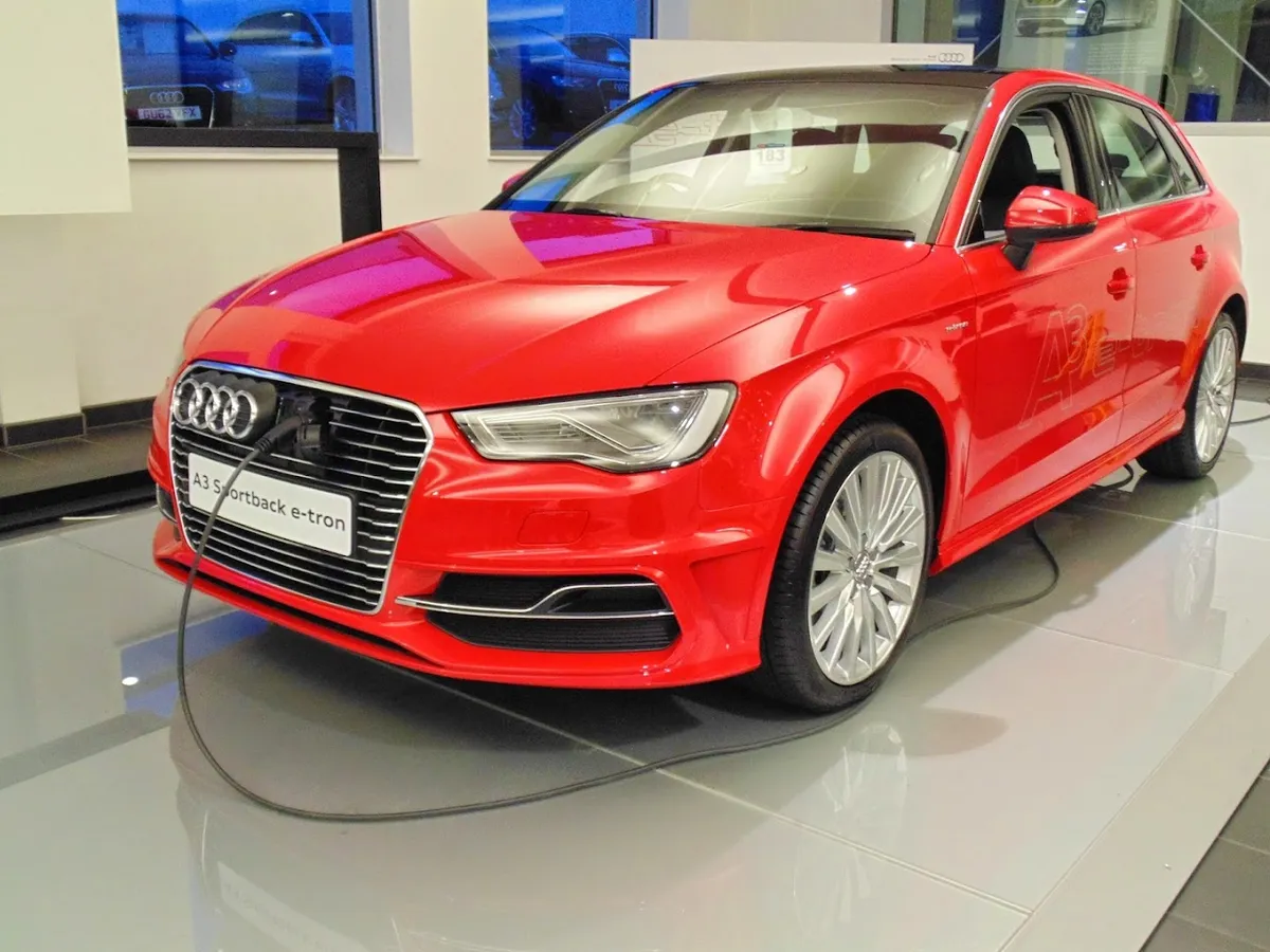 Caffyns Brighton Audi photo 6