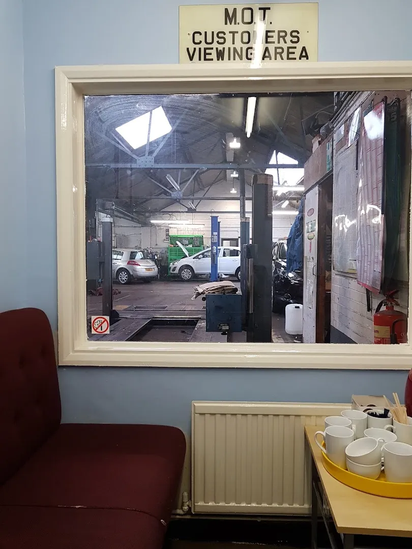 Carlton Car Centre photo 8