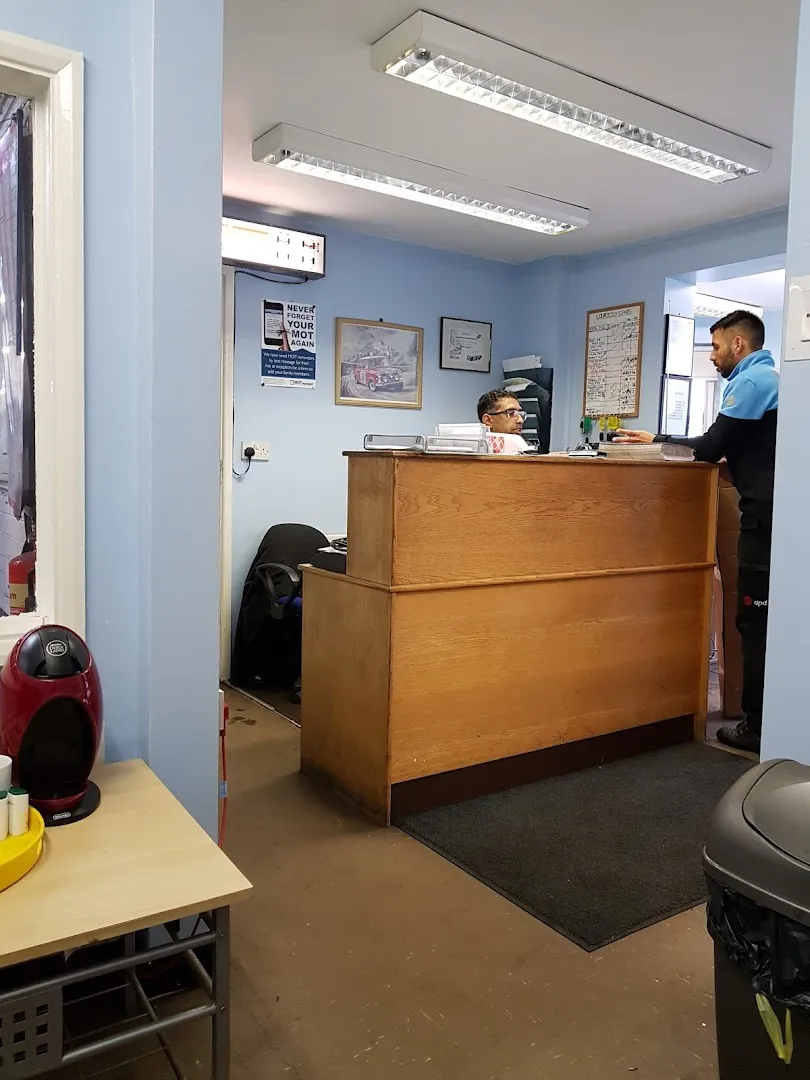 Carlton Car Centre photo 9