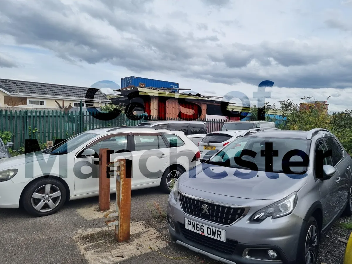 Cars of Manchester photo 3