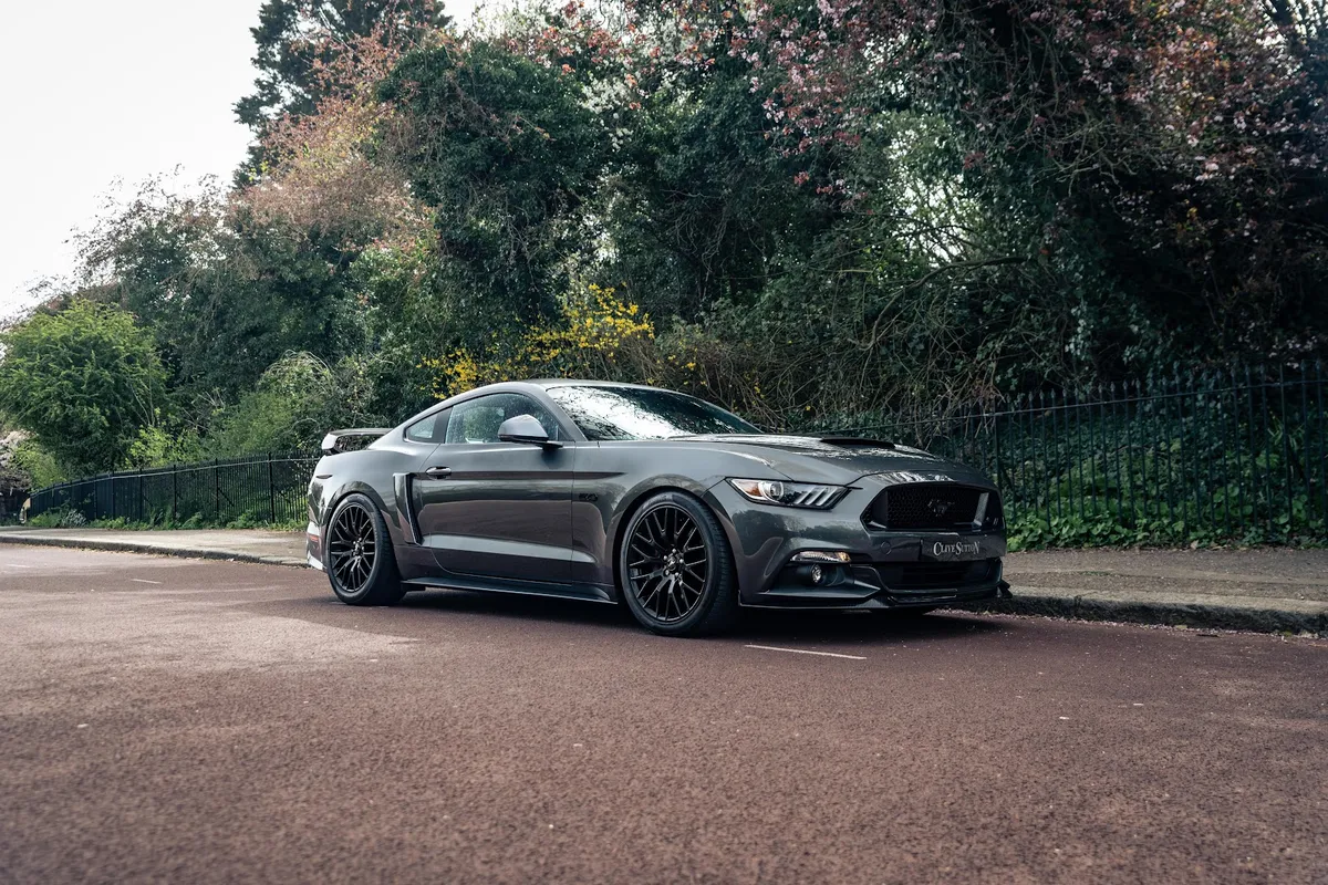 Clive Sutton - Luxury Car Dealer UK photo 9