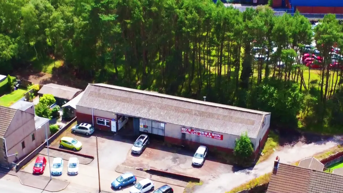 D S Jones & Son Car Sales — Car dealer in Swansea