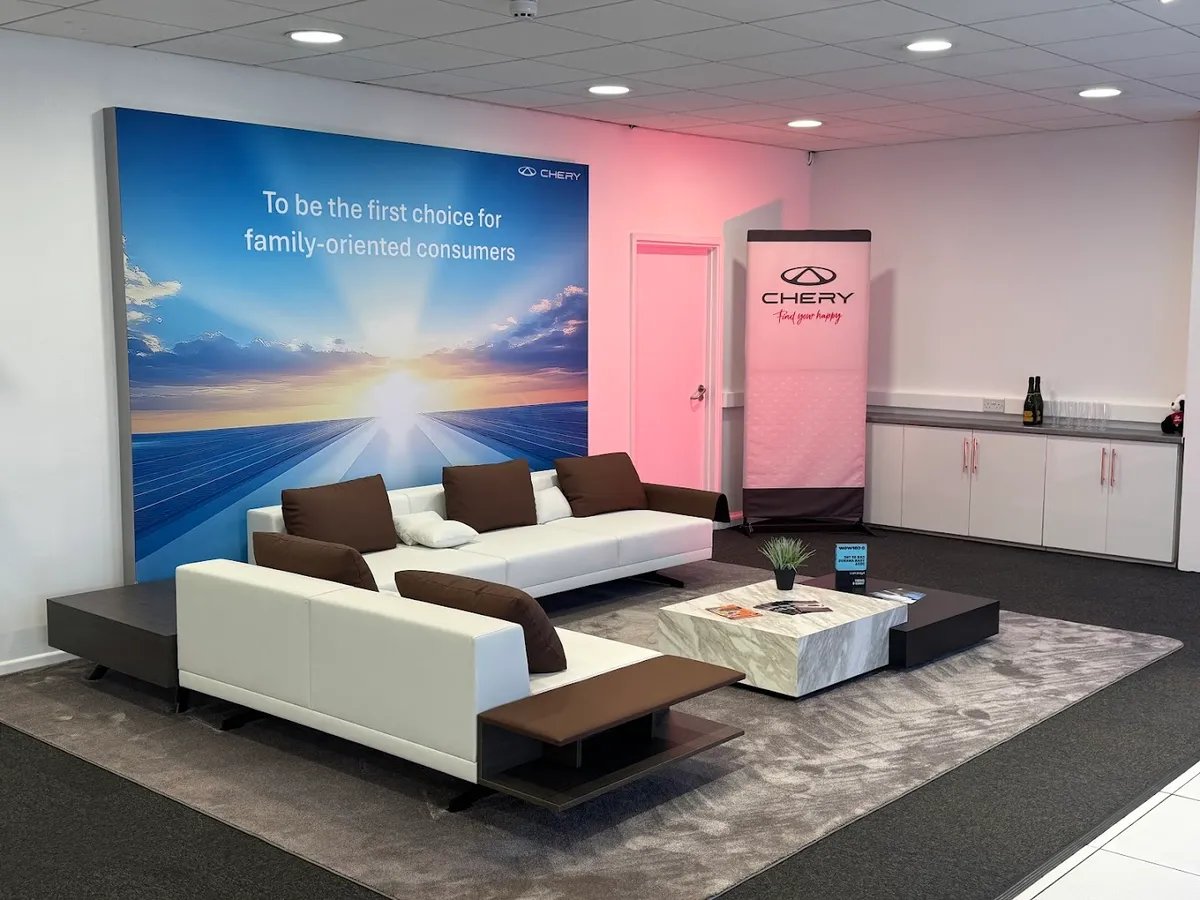 Day's Chery Swansea photo 6