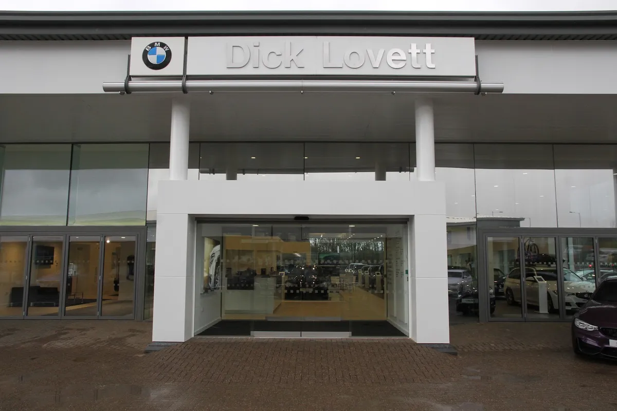 Dick Lovett BMW Swindon — BMW dealer in Swindon