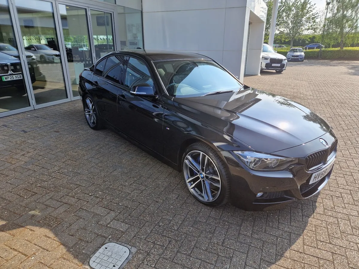Dick Lovett BMW Swindon photo 4