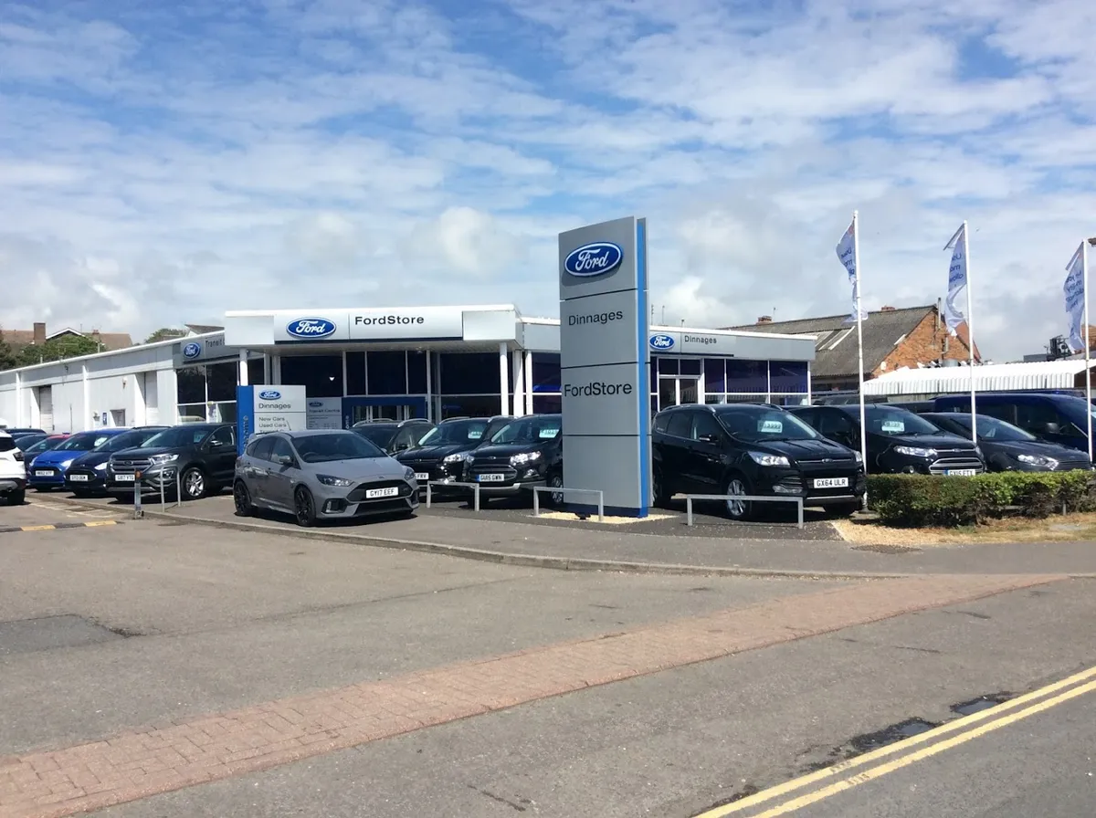 Dinnages Ford Brighton photo 2