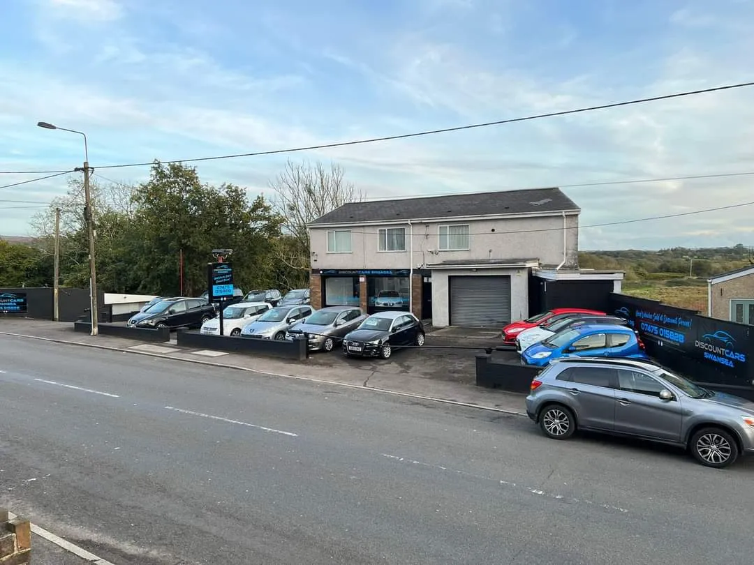 Discount Cars Swansea LTD photo 3