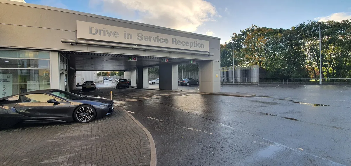Douglas Park BMW Pinkston — BMW dealer in Glasgow