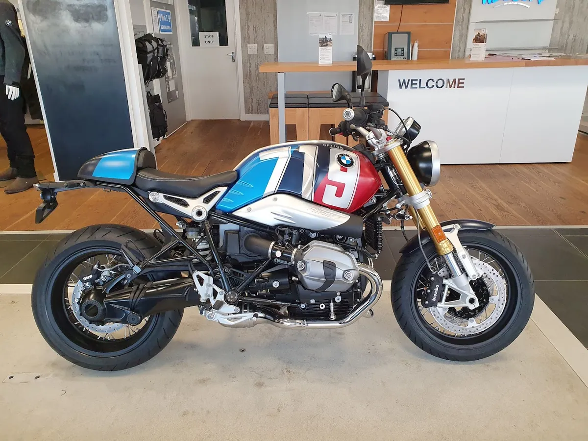 Douglas Park BMW Pinkston photo 7