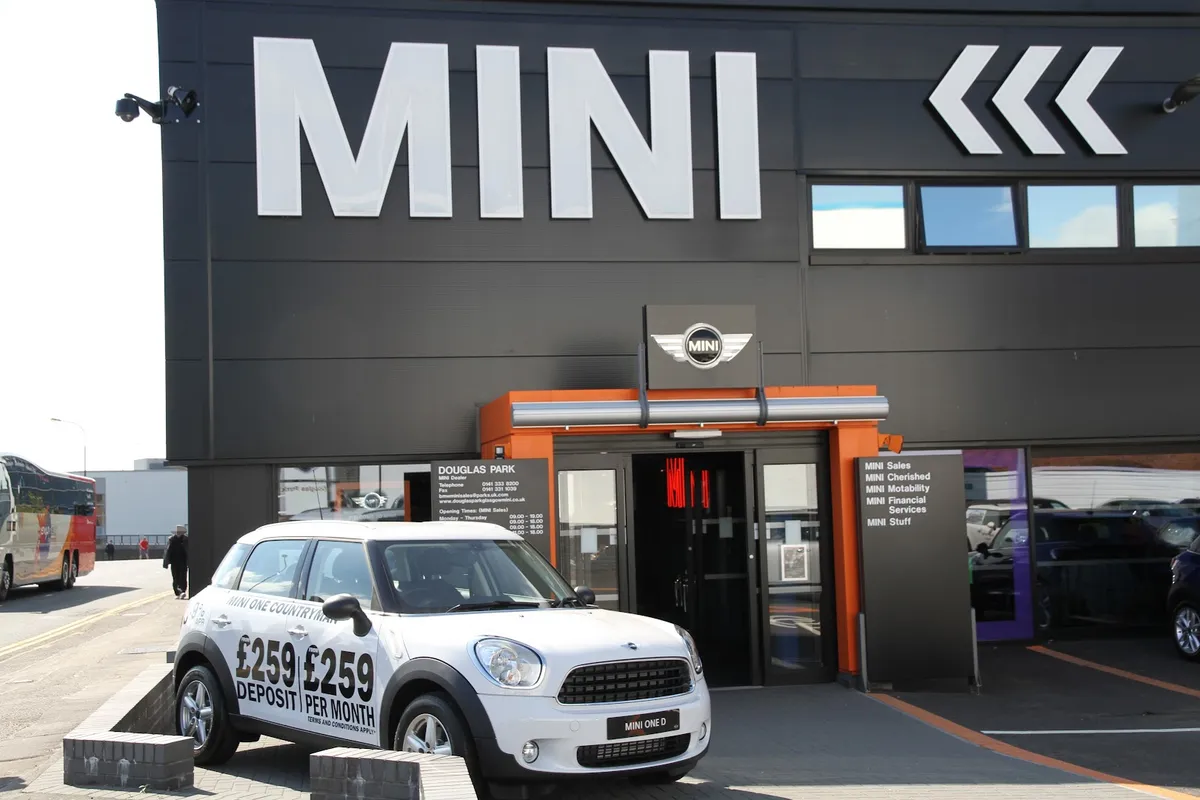 Douglas Park MINI Glasgow — MINI dealer in Glasgow
