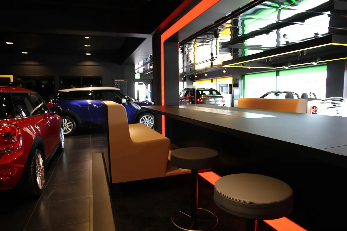 Douglas Park MINI Glasgow photo 2